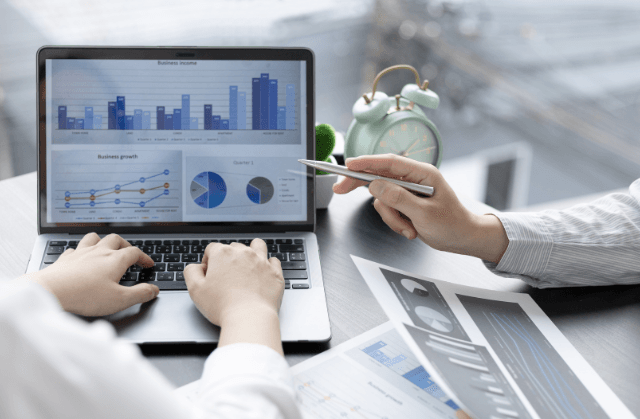 مقارنة بين تحسين محركات البحث SEO والتسويق عبر محركات البحث SEM